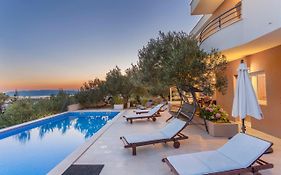 House Arija